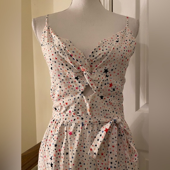 🎯CLEARANCE LAST CHANCE Loft Star Front Twist Short Romper NWT!! - Picture 8 of 10